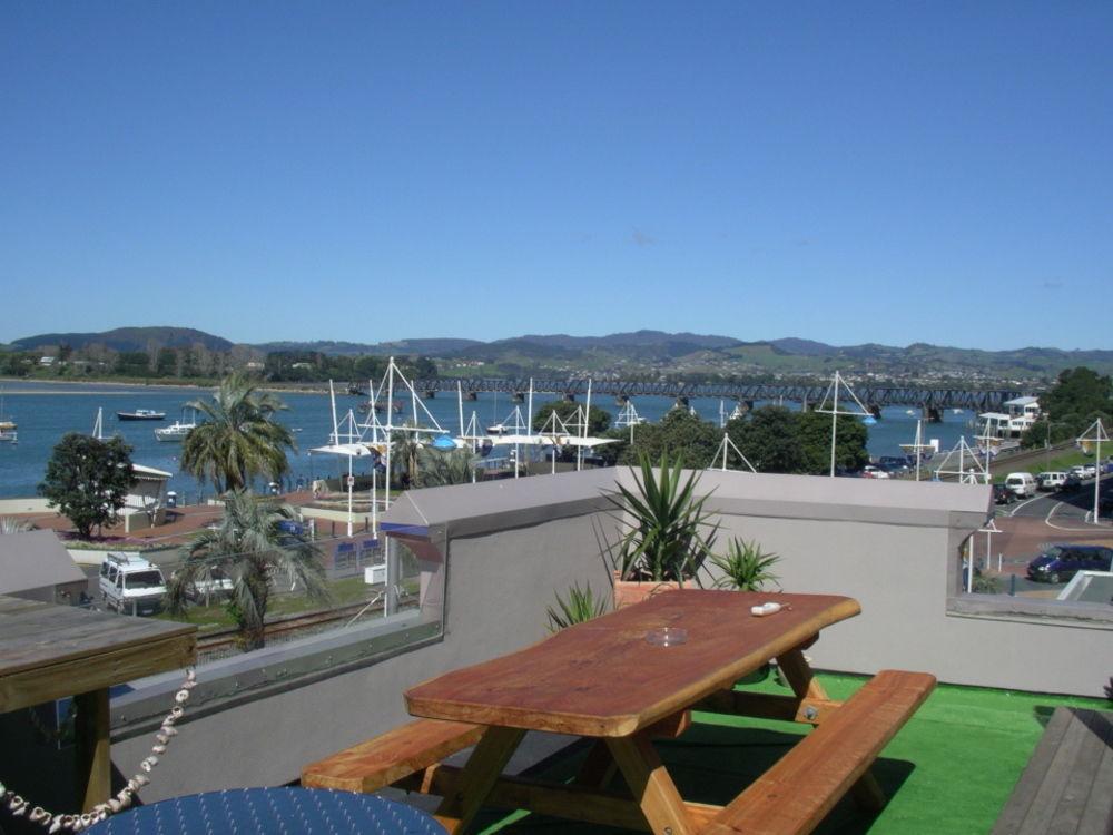Harbourside City Backpackers Tauranga Exterior photo