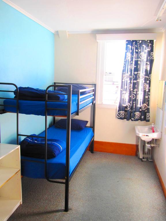 Harbourside City Backpackers Tauranga Exterior photo
