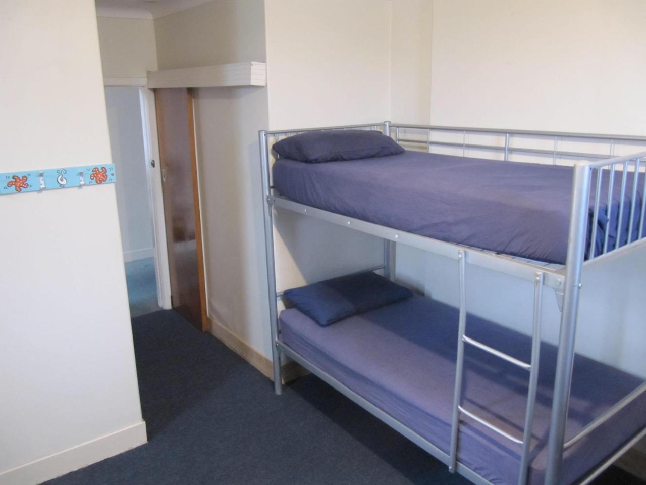 Harbourside City Backpackers Tauranga Exterior photo